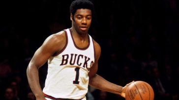 Oscar Robertson - The Triple-Double King