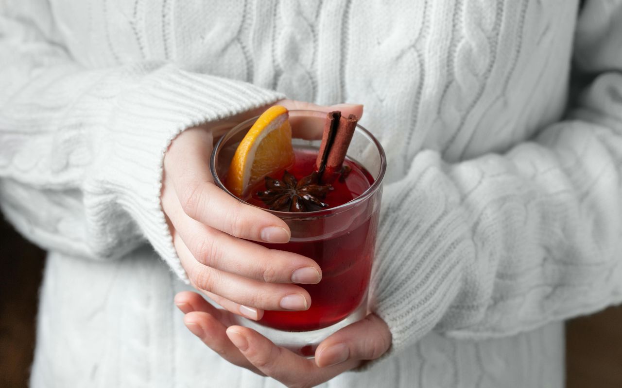 Seasonal Beverage Recommendations - Best Choices for Summer and Winter